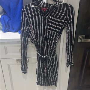 Guess Black and White Striped Dress(Ships from OR)
